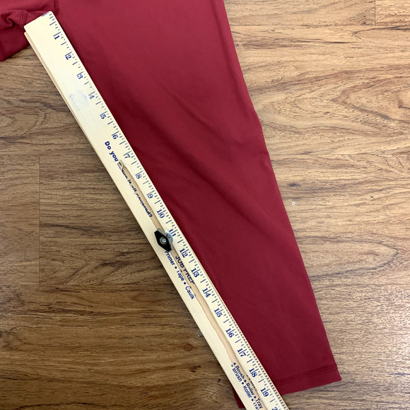 Buffbunny Capri Leggings Activewear Stretch Red Maroon Womens Size Small - Picture 7 of 8